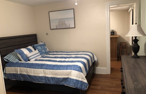 Ocean Grove Apartment | 1-Block to Beach - 1 Bdrm, 1st flr unit in historic Victorian home of OceanGrove