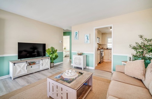 Brigantine House | 1 Block to Brigantine Beach: Breezy Home w/Patio!