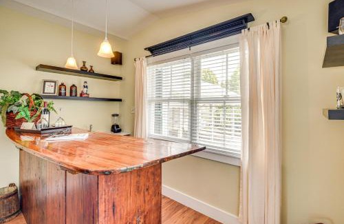 Crescent City House | 1 Block to Crescent Lake Charming Home with Porch!