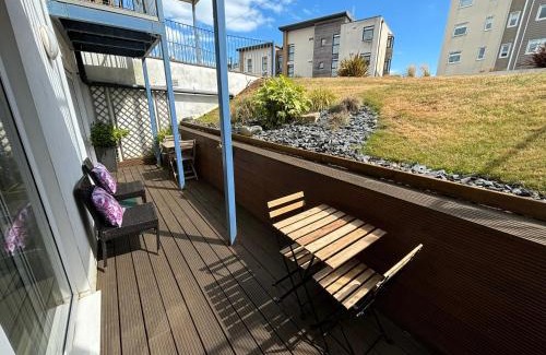 Southbourne Apartment | 1 Blue Waters