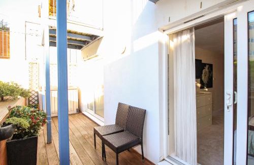 Southbourne Apartment | 1 Blue Waters
