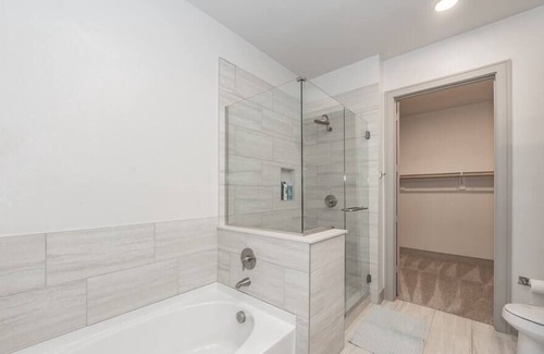Preston Hollow Apartment | 1 BR 1.5 BA Luxury Apartment Hosted by TCHS
