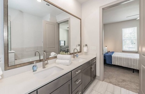 Preston Hollow Apartment | 1 BR 1.5 BA Luxury Apartment Hosted by TCHS