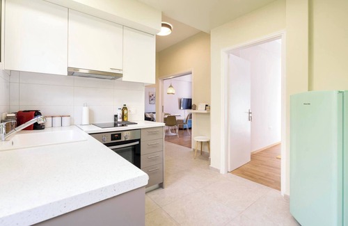 Petralona Apartment | 1 BR Apt In Petralona 15 Minutes From Acropolis