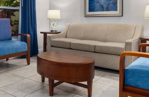 Pompano Beach Resort | 1 BR Condo at Club Wyndham Sea Gardens