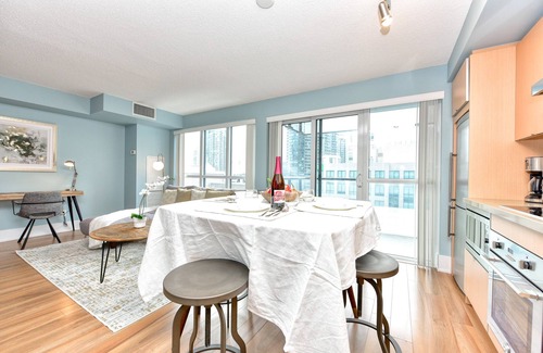 Toronto Entertainment District Condo | 1 BR Condo in Entertainment Dist