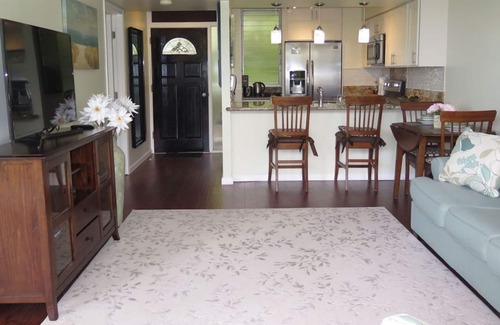 Makaha Apartment | 1 BR + Den ~ Ocean View ~ Pool, Internet, Cable