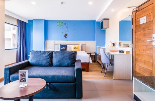 Pong Apartment | 1 BR Family Suite Jomtien Beach W/Seafood Market