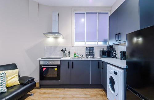Wigan Apartment | 1 BR Flat By Eason Stays Short Lets & Serviced Accommodation Wigan With Free parking!