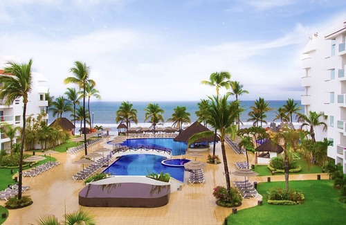 Nuevo Vallarta Resort | 1 BR Suite in 4 Star Family Resort steps from the Beach-Marival Emotions