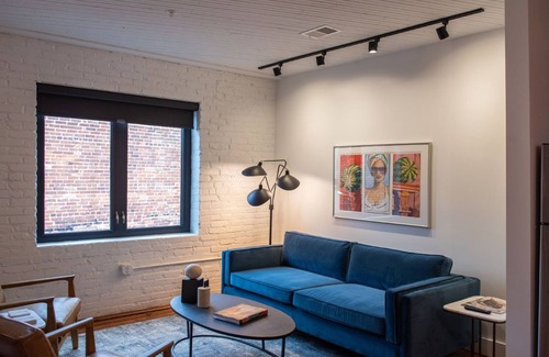 Danville House | 1 BR Suite w/ Full Amenities, Close to Dining and Nightlife