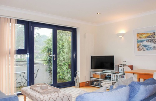 Kingsbridge Cottage | 1 CRABSHELL QUAY, family friendly, with a garden in Kingsbridge