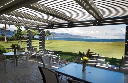 Kahului House | #1 Family & Windsurf Friendly Private Sandy Beachfront Home on North Shore