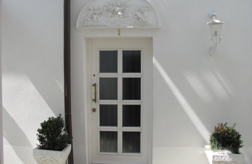 Memmingen House | 1 | Ferienhaus- Apartment Storchenfärbe