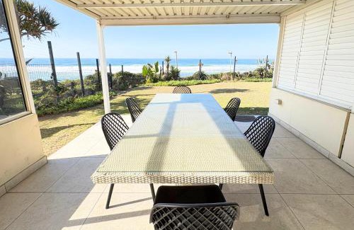 Umhlanga Apartment | 1 Glitter Bay - Panoramic seaviews - Umhlanga Beach access - 3BR Garden unit