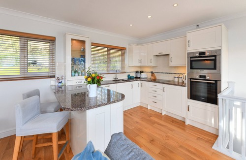 Llanbedrog House | 1 Glyn Y Marian - Two Bedroom House, Sleeps 4