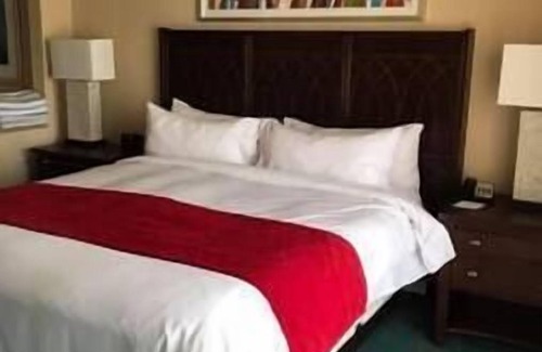 Dunmore Town Resort | 1 Harborside Beachfront Resort! Bahamas