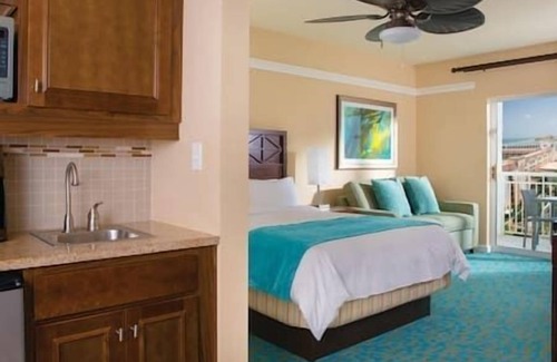 Dunmore Town Resort | 1 Harborside Beachfront Resort! Bahamas