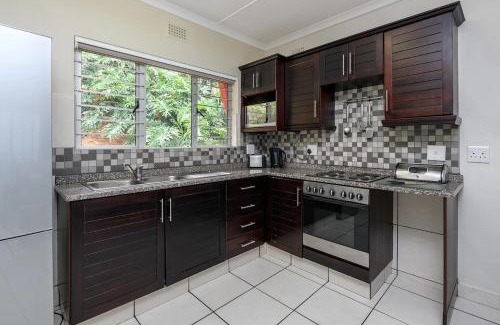 Illovo Beach Apartment | #1 Illovo Views