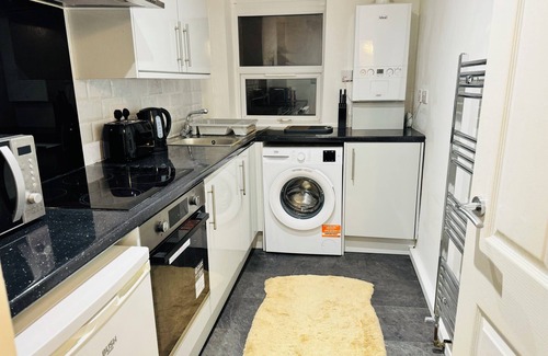 Derby Apartment | 1 Luxe Bed Apt GView Derby City n
