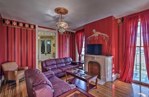 Galveston House | 1 Mi to Beach Group-Friendly Galveston Home!