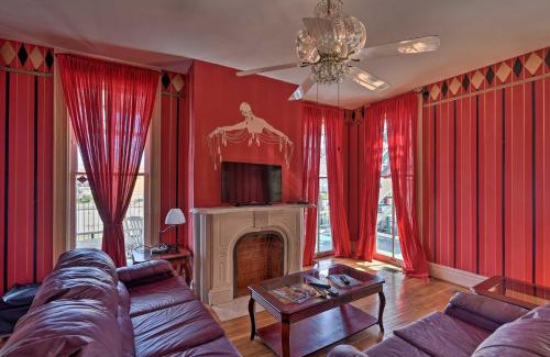 Galveston House | 1 Mi to Beach Group-Friendly Galveston Home!