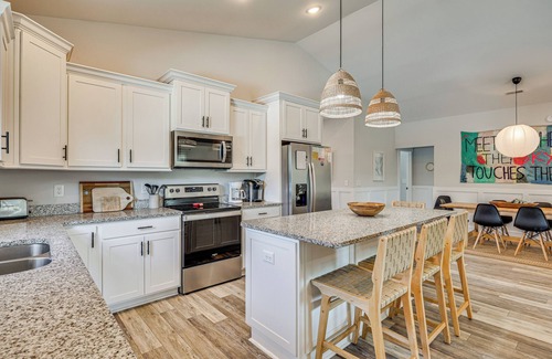Tranquil Harbour House | < 1 Mi to Beach: Home w/Pool in Oak Island!
