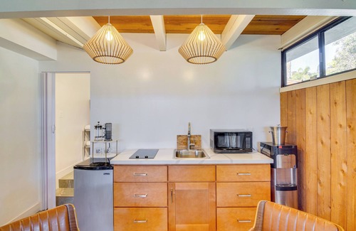 Central Malibu Apartment | < 1 Mi to Beach & Pepperdine: Airy Malibu Studio