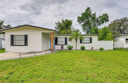 Terrace Park House | 1 Mi to Busch Gardens: Modern Home w/Private Yard