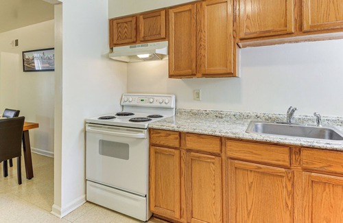 Downtown Baltimore Apartment | 1 Mi to Druid Hill Park: Quaint Baltimore Apt