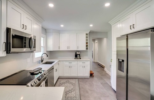 Glendale Cottage | 1 Mi to Dtwn: Cottage w/Large Yard in Stockbridge