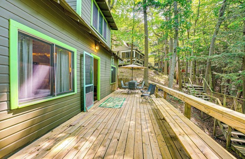 Grand Haven Cabin | ~ 1 Mi to Dtwn Grand Haven: Lake Michigan Cabin