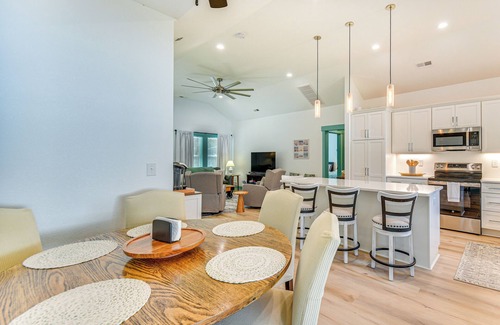 Manteo House | 1 Mi to Dtwn Manteo: Dog-Friendly Home w/Deck