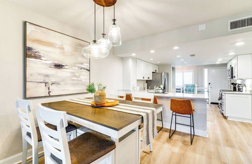 South Island Condo | < 1 Mi to Fort Myers Beach: Bayfront Condo w/Pool