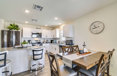 Mohave Valley House | 1 Mi to Golf Course: Bright Mohave Valley Home