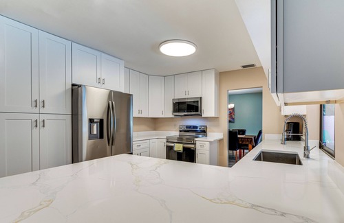 Biggar House | 1 Mi to Golf! Family Getaway w/Pool in Fort Myers