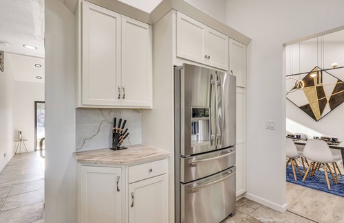 Lincoln House | 1 Mi to Holmes Lake: Bright & Modern Lincoln Home!
