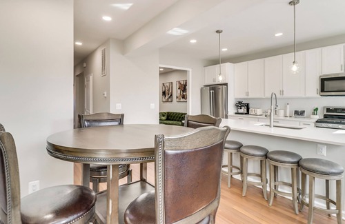 Park View House | < 1 Mi to Howard University: Townhome w/Deck