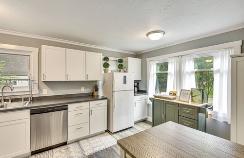 South Bend House | < 1 Mi to Notre Dame: Family-Friendly Home!