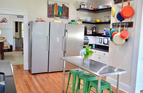 Summerville House | 1 mile from Masters! Updated 4/4.5 Craftsman House on the Hill!