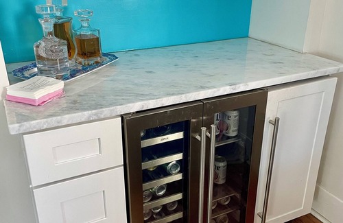 Summerville House | 1 mile from Masters! Updated 4/4.5 Craftsman House on the Hill!