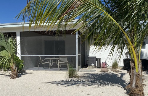 Hobe Sound Villa | 1 mile to Hobe Sound Beach & The best golf courses