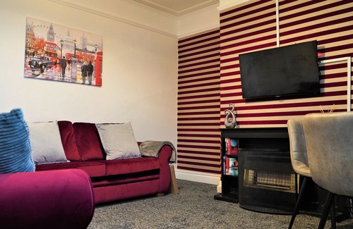 Holbeck Apartment | 1 mile to Leeds train station