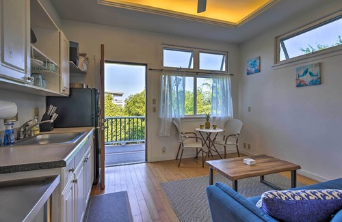 Kahaluu Bay Cottage | 1 Mile to Magic Sands Beach: Kailua-Kona Cottage