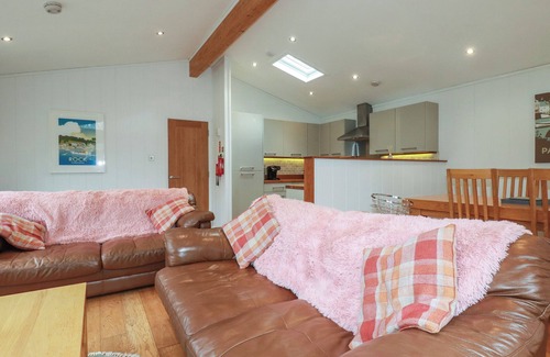 Looe Cottage | 1 MILLER'S ISLAND, pet friendly, country holiday cottage in Lanreath
