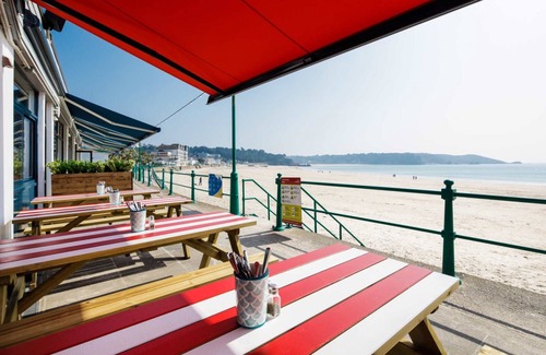 St. Helier House | 1 min from Beach, 3 Bedroom, Garden, Log burner