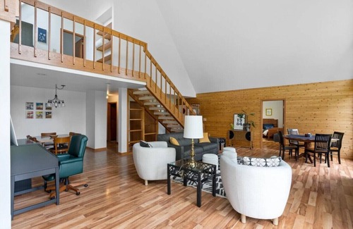 Elkhart Lake House | 1 min from Road America and the Village of Elkhart Lake