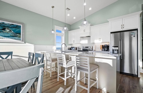 Port St. Joe House | 1-Min to Beach | Pool | Boat Parking | Sleeps 10 | Gulf View | Elevator