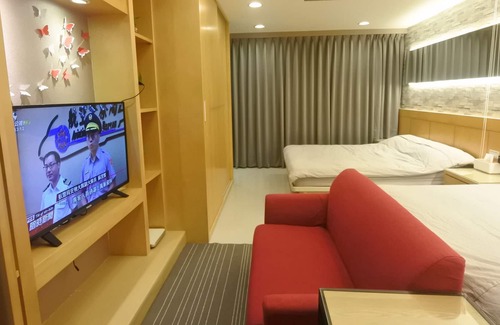 Ximending Apartment | 1 min to Ximen Metro (MRT) Station Exit 6
