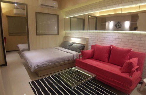 Ximending Apartment | 1 min to Ximen Metro (MRT) Station Exit 6